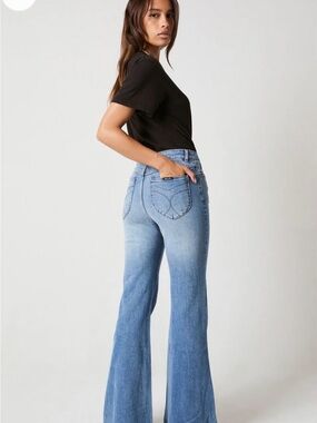 ROLLAS  East Coast Flare Kate Women jeans NWT